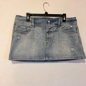 American Eagle Blue Casual Mini Denim Skirt